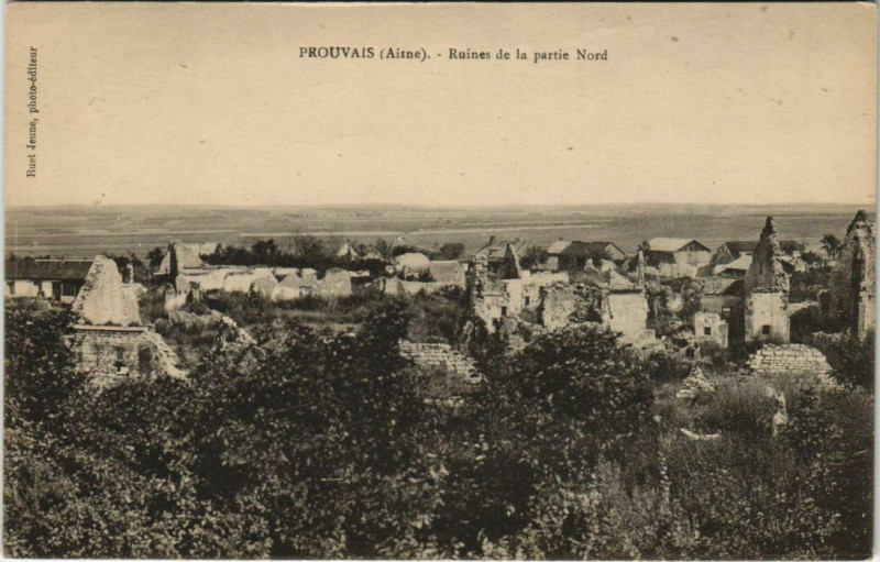 Carte postale ancienne Prouvais Ruines de la partie Nord à Prouvais