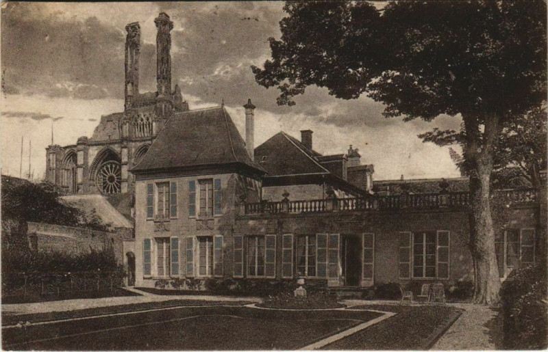 Carte postale ancienne Soissons France à Sissonne