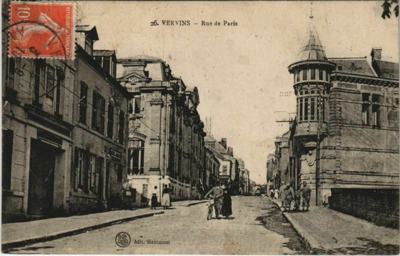 Carte postale ancienne Vervins Rue de Paris France à Vervins
