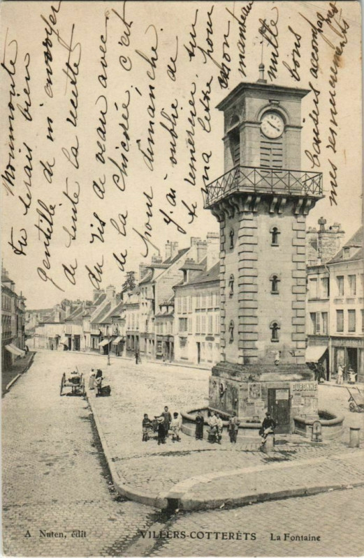 Carte postale ancienne Villers Cotterets La Fontaine France