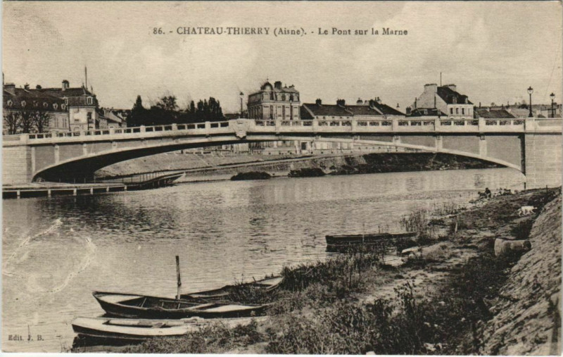 Carte postale ancienne Chateau Thierry Le Pont sur la Marne France