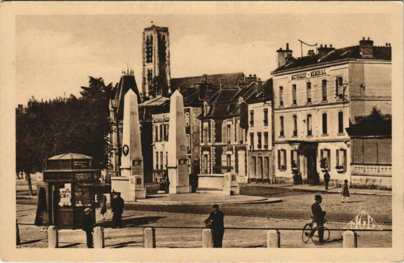 Carte postale ancienne Chateau Thierry Place des Etats Unis France