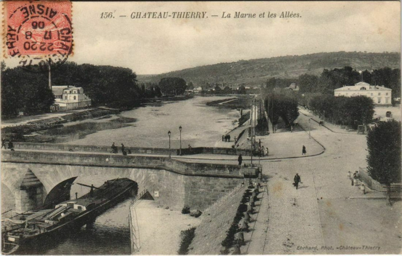 Carte postale ancienne Chateau Thierry La Marne et les Allees France