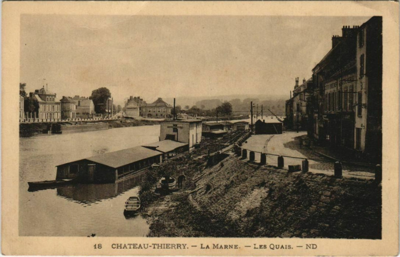 Carte postale ancienne Chateau Thierry La Marne, Les Quais France