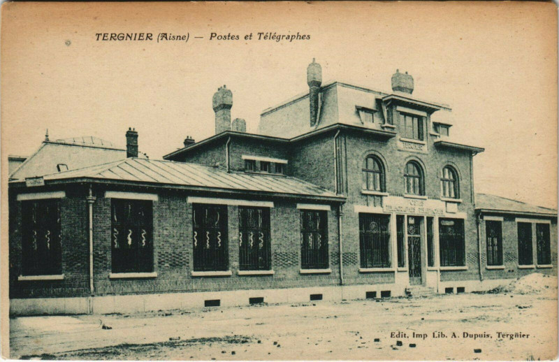 Carte postale ancienne Tergnier Postes et Télégraphes à Tergnier