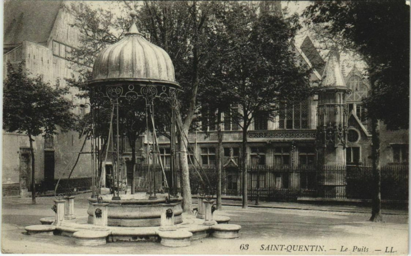 Carte postale ancienne Saint Quentin- Le Puits France à Saint-Quentin