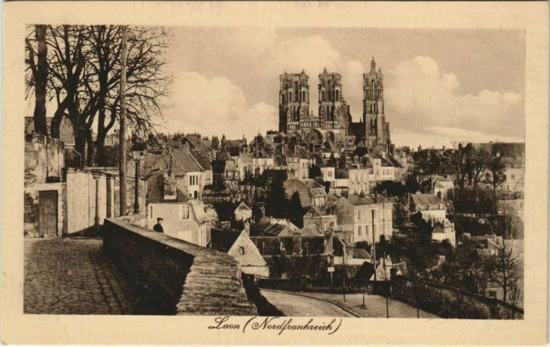 Carte postale ancienne Laon- France à Laon
