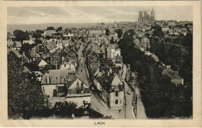Carte postale ancienne Laon- France à Laon