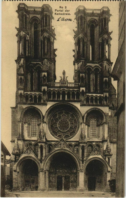 Carte postale ancienne Laon- Portal der Kathedrale France à Laon
