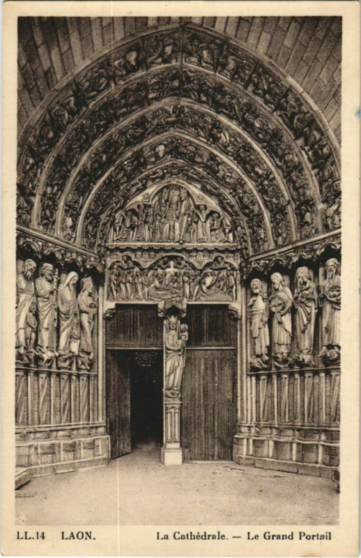 Carte postale ancienne Laon- La Cathedrale ,Le Grand Portail France à Laon