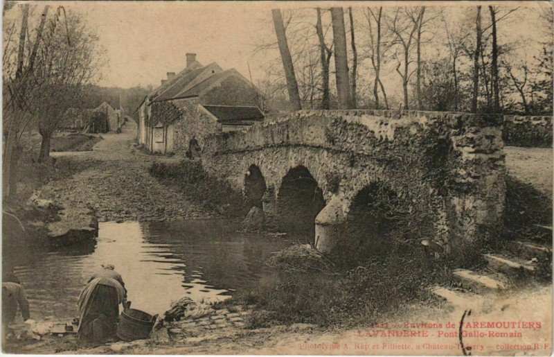 Carte postale ancienne Lavanderie - La Vanderie - Pont-Gallo-Romain