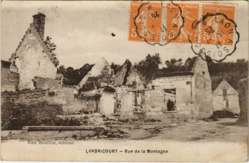 Carte postale ancienne Landricourt - Rue de la Montagne - Ruines à Landricourt