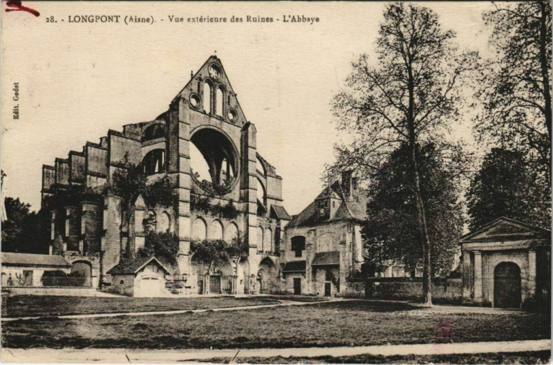 Carte postale ancienne Longpont - Vue Exterieure des Ruines - L'Abbaye à Longpont