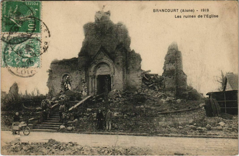 Carte postale ancienne Brancourt - Les Ruines de l'Eglise - 1919