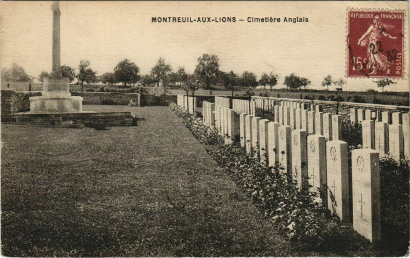 Carte postale ancienne Montreuil-aux-Lions - Cimetiere Anglais à Montreuil-aux-Lions