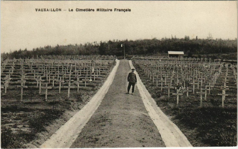Carte postale ancienne Vauxaillon - Le Cimetiere Militaire Francais à Vauxaillon