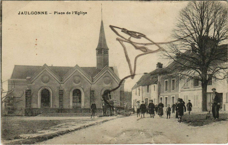 Carte postale ancienne Place de l'Eglise à Jaulgonne