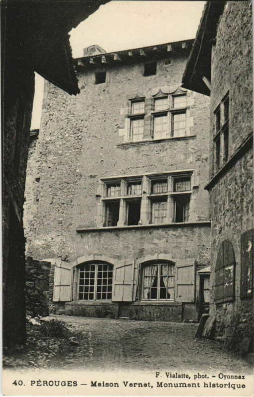 Carte postale ancienne Perouges - Maison Vernet - Monument Historique