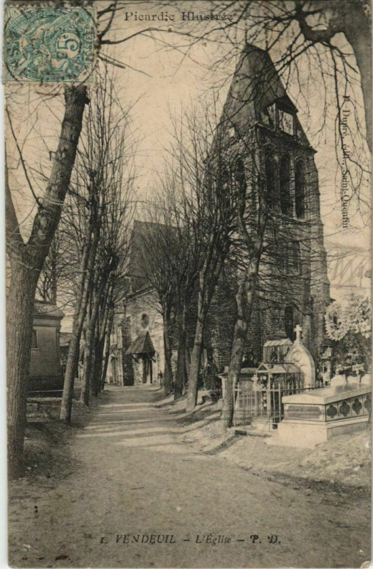 Carte postale ancienne Vendeuil - L'Eglise à Vendeuil