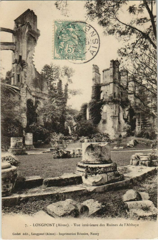 Carte postale ancienne Longpont - Vue Interieure des Ruines de l'Abbaye à Longpont