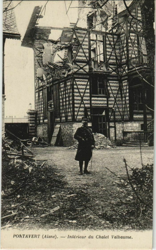 Carte postale ancienne Pontavert - Interieur du Chalet Valbaume à Pontavert