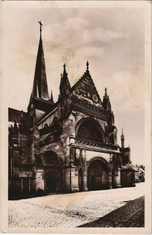 Carte postale ancienne Notre-Dame de Liesse - Basilique de Notre-Dame de Liesse