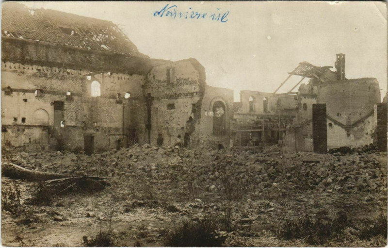 Carte postale ancienne Aisne - Town Scene - Ruines