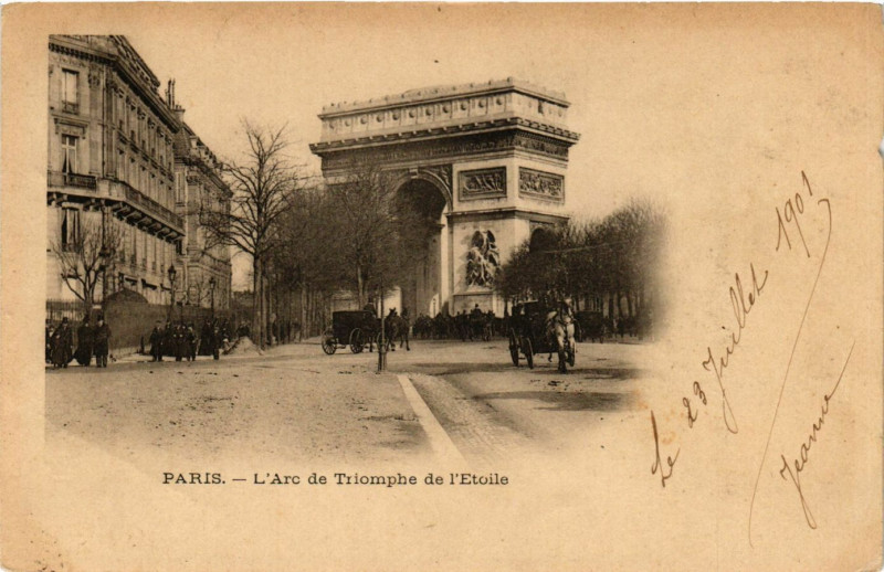 Carte postale ancienne Paris 8e - L'Arc de Triomphe à Paris 8e