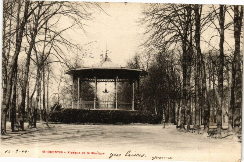 Carte postale ancienne Saint-Quentin Kiosque de la Musique à Saint-Quentin