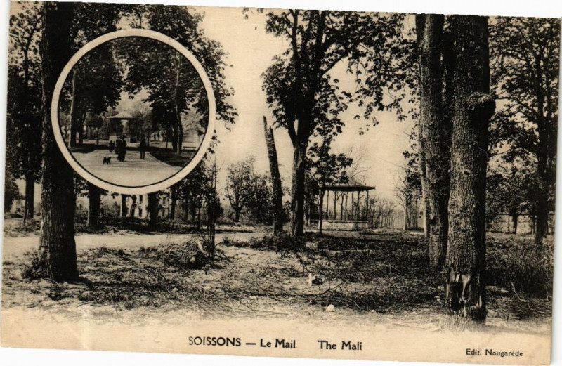 Carte postale ancienne Soissons Le Mail à Soissons