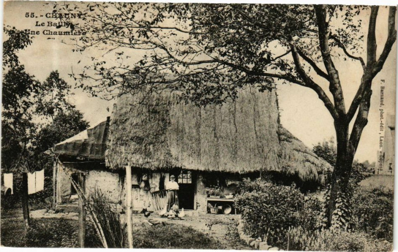 Carte postale ancienne Chauny Le Bailly, Une Chaumiere à Chauny