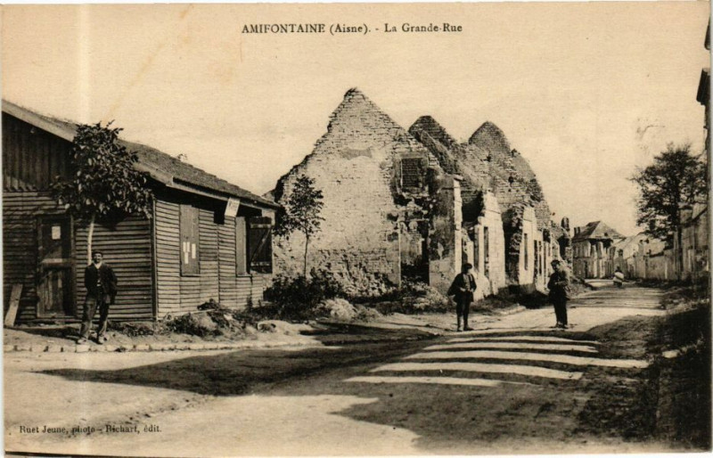 Carte postale ancienne Amifontaine La Grande Rue à Amifontaine