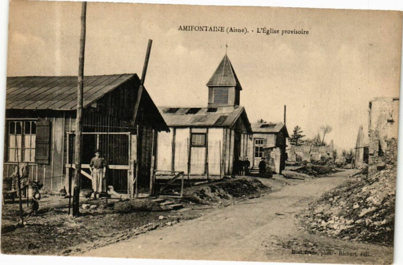 Carte postale ancienne Amifontaine L' Eglise provisoire à Amifontaine