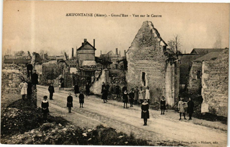 Carte postale ancienne Amifontaine Grand Rue Vue sur le Centre à Amifontaine