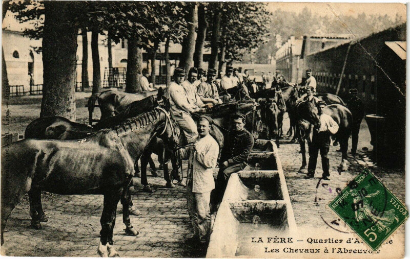 Carte postale ancienne La Fere Quartier