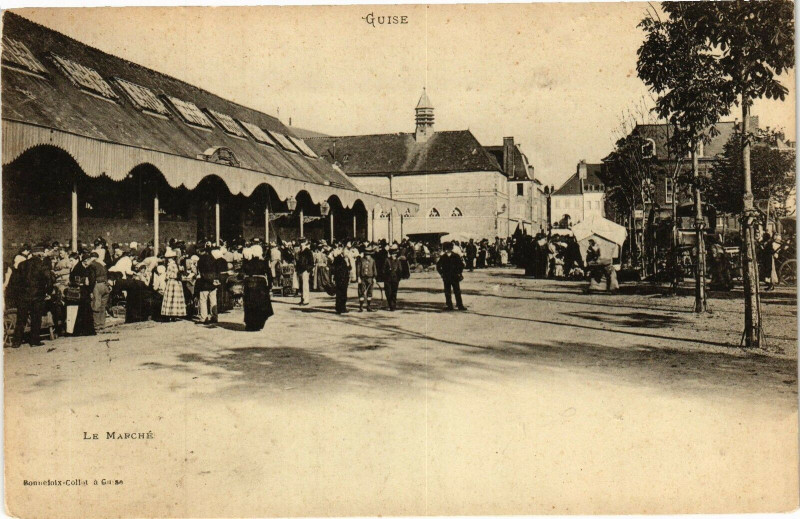 Carte postale ancienne Guise Le Marche à Guise