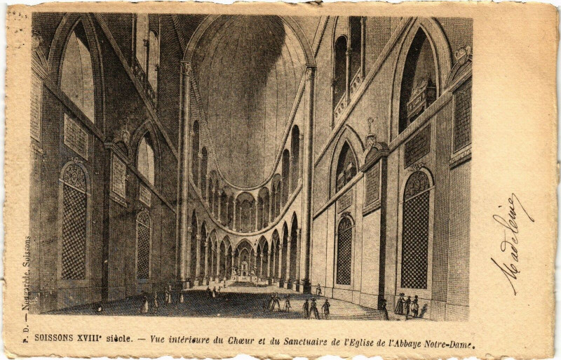 Carte postale ancienne Soissons Vue interieure du choeur à Soissons