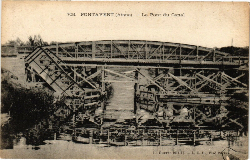 Carte postale ancienne Pontavert Le pont du canal à Pontavert