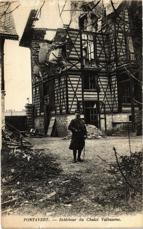 Carte postale ancienne Pontavert Interieur du chalet à Pontavert