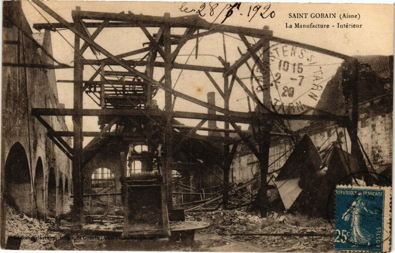 Carte postale ancienne Saint-Gobain La manufacture à Saint-Gobain