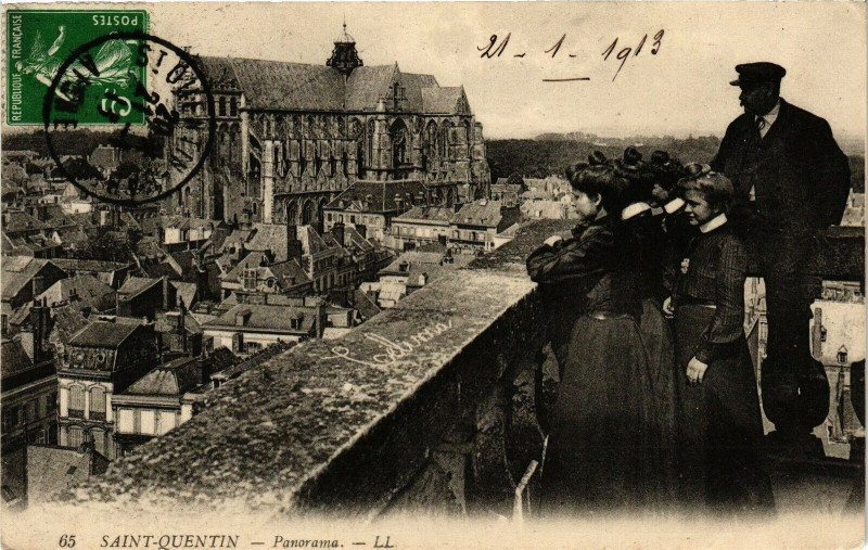 Carte postale ancienne Saint-Quentin Panorama à Saint-Quentin
