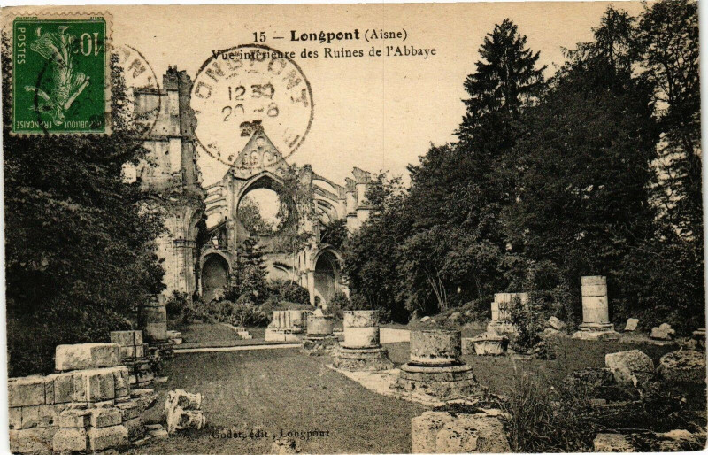 Carte postale ancienne Longpont Vue interieure des ruines à Longpont