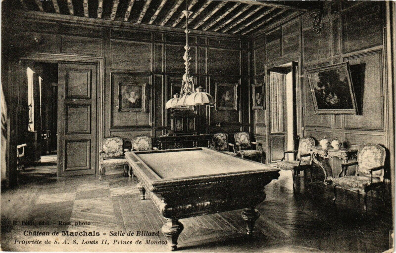 Carte postale ancienne Chateau de Marchais Salle de Billard Propriete de S.A.S.Louis.. à Marchais