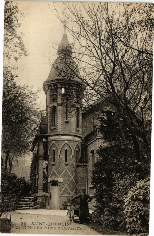 Carte postale ancienne Saint-Quentin Le Chalet du Jardin d'Horticulture à Saint-Quentin