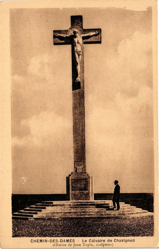 Carte postale ancienne Chemin des-Dames Le Calvaire de Chavignon à Chavignon