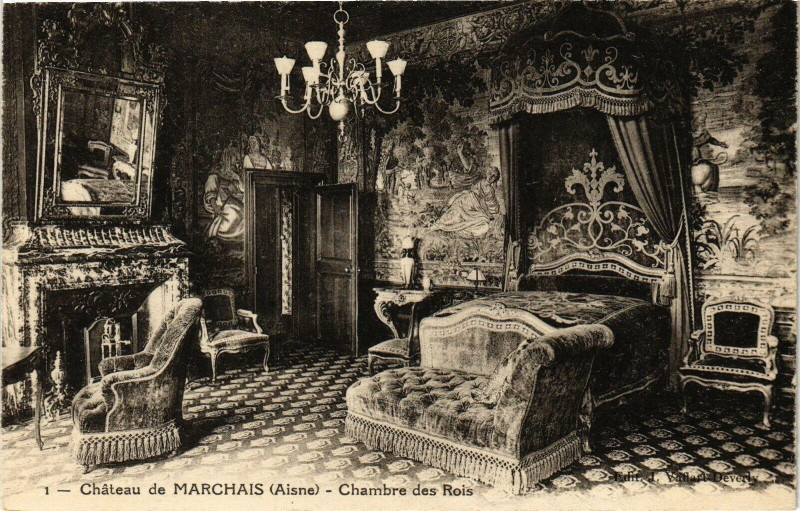 Carte postale ancienne Chateau de Marchais Chambre des Rois à Marchais