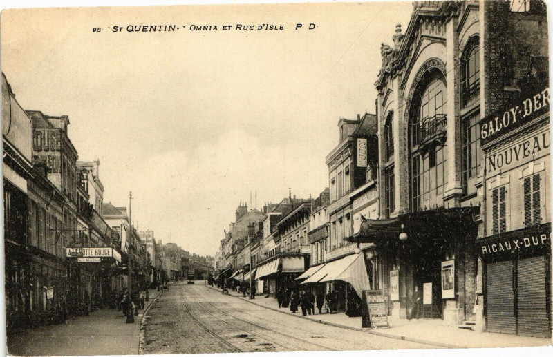 Carte postale ancienne Saint-Quentin Omnia et Ruse d'Isle à Saint-Quentin