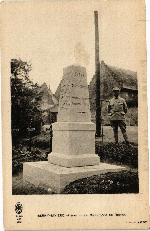 Carte postale ancienne Berny-Riviere Le Monument de Roches à Berny-Rivière