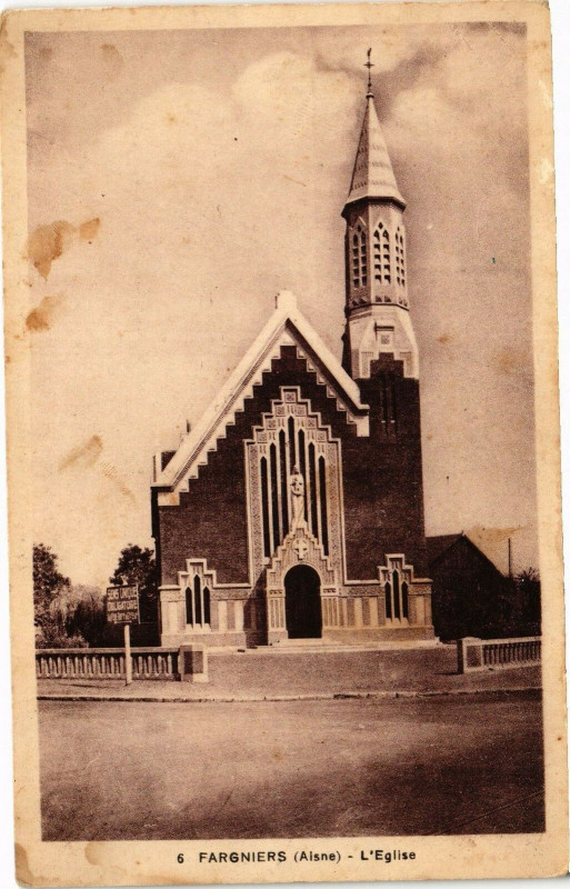 Carte postale ancienne Fargniers L' Eglise