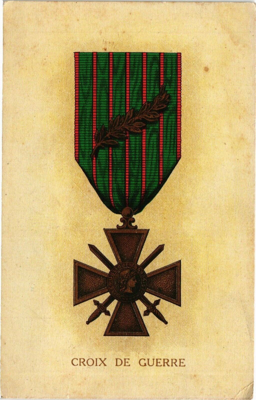 Carte postale ancienne Croix de Guerre